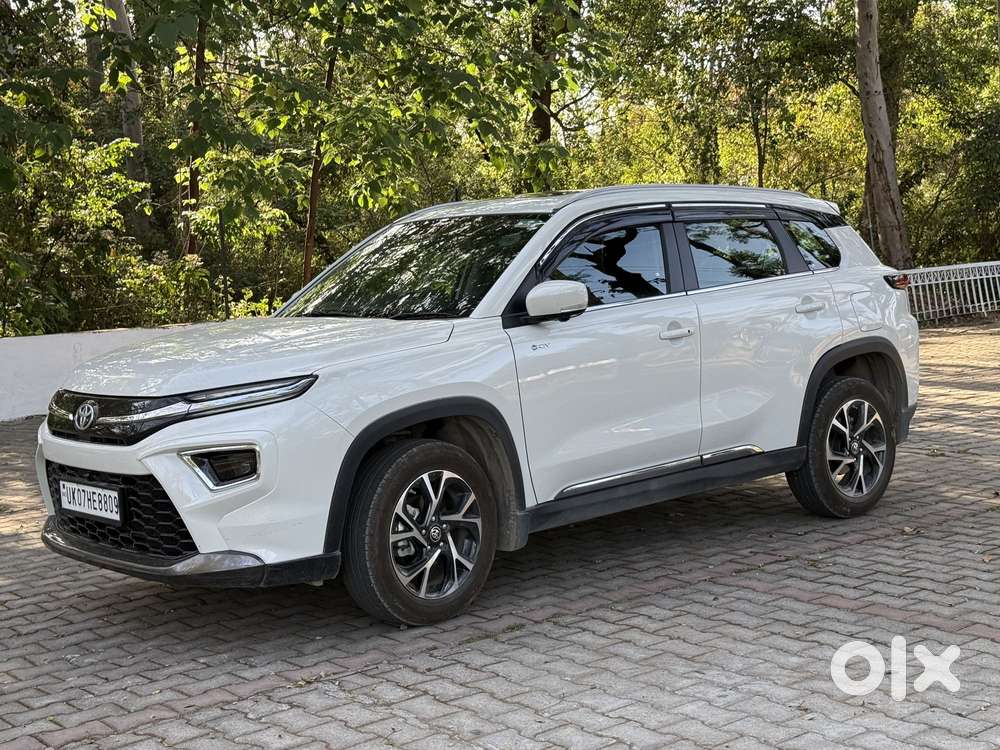 Toyota Urban Cruiser Hyryder V Hybrid Aero Edition, 2025, Petrol