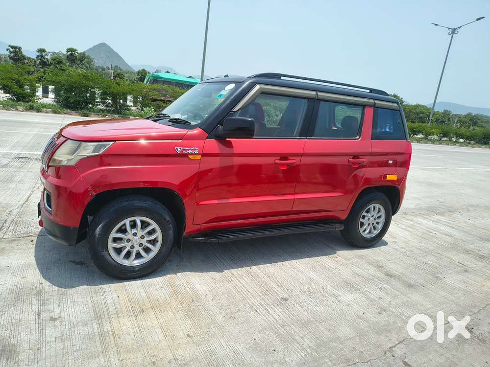 Mahindra Tuv 300