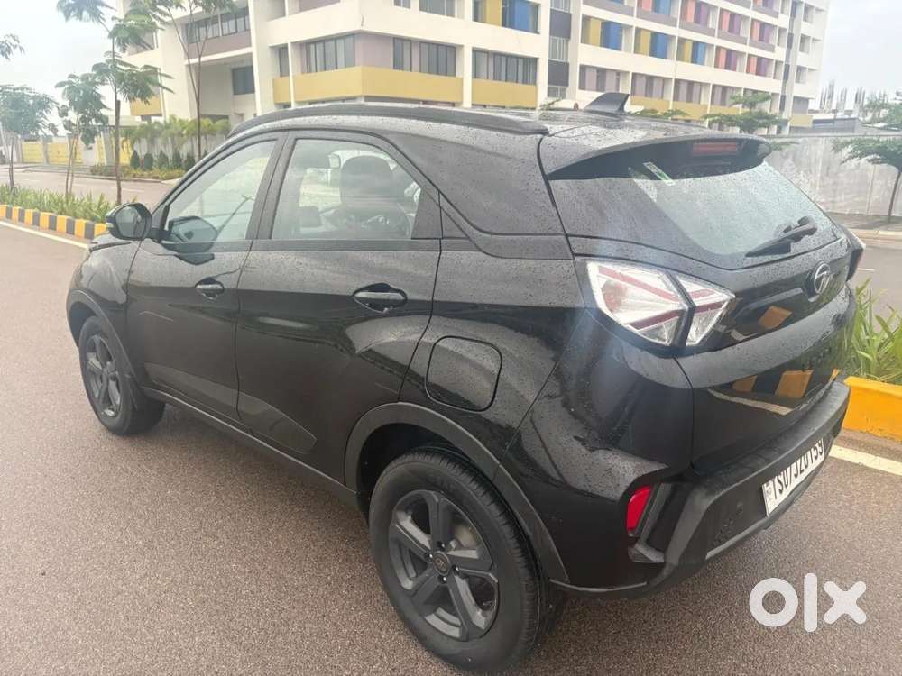 Tata Nexon 1.2 Revotron Xza Plus, 2023, Petrol