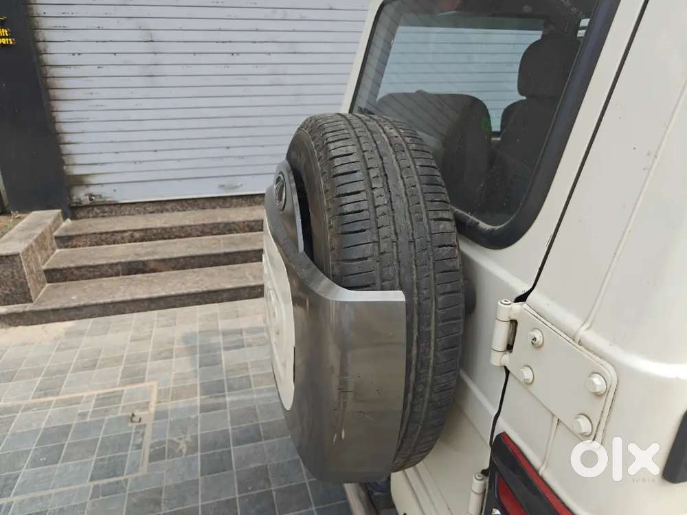 Manhindra Bolero B6 Optional Original Paint