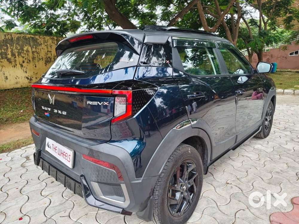 Mahindra Xuv 3xo Ax7l Petrol Mt, 2025, Petrol