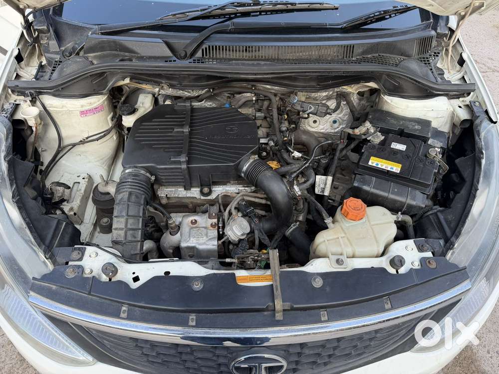 Tata Bolt Revotron Xe, 2015, Petrol