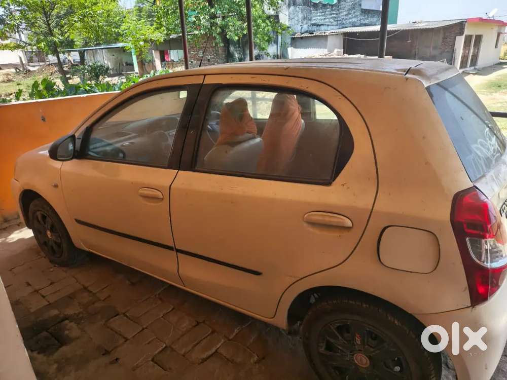 Toyota Etios Liva 2012