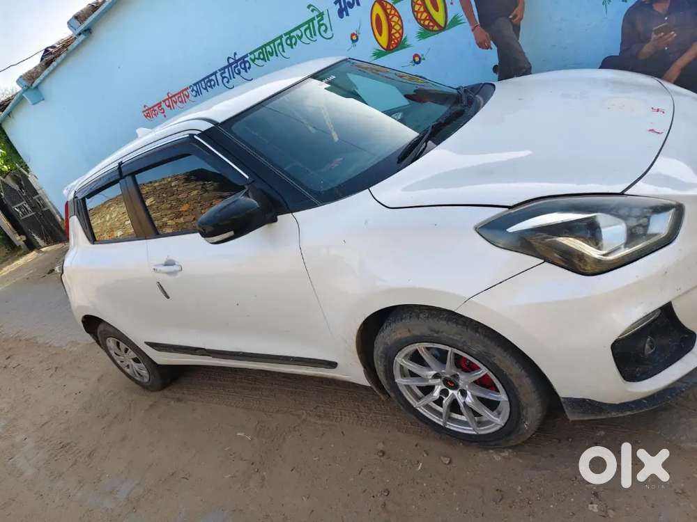 Maruti Suzuki Swift 2023 Petrol 52000 Km Driven