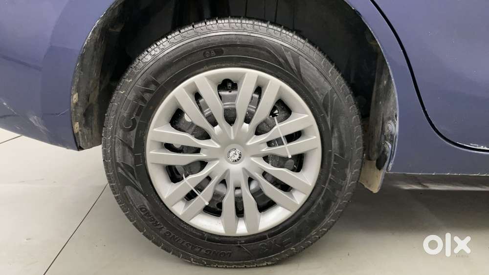Maruti Suzuki Dzire 1.2 Vxi Amt, 2017, Petrol