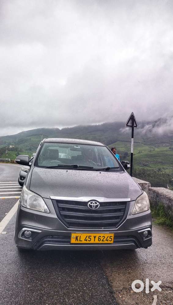 Toyota Innova 2.5 Vx 8 Seater Bs Iv, 2012, Diesel