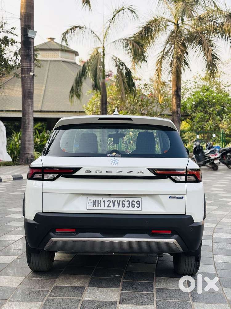 Maruti Suzuki Vitara Brezza 1.5 Vxi At, 2023, Petrol