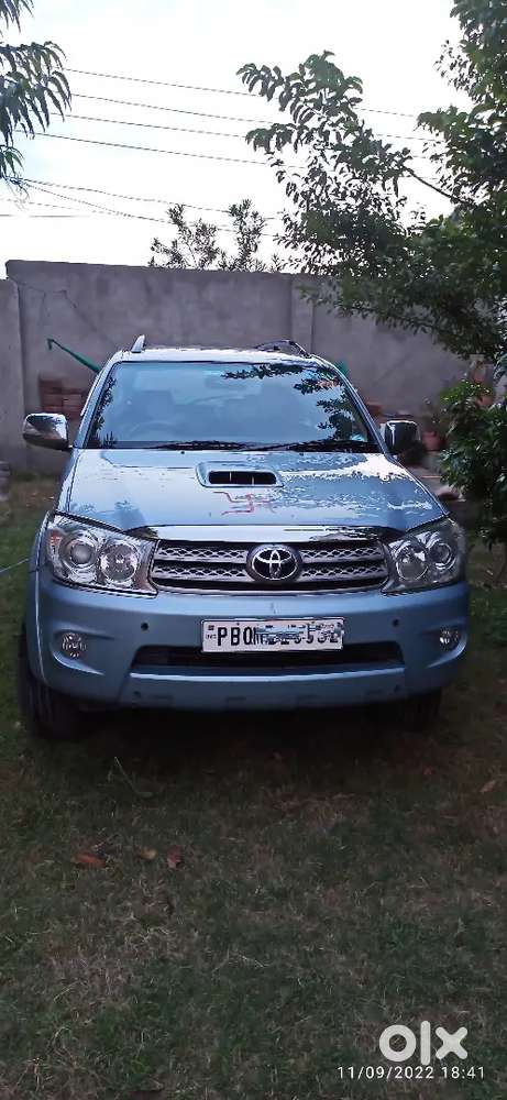 Toyota Fortuner 2012 Diesel 90000 Km Driven