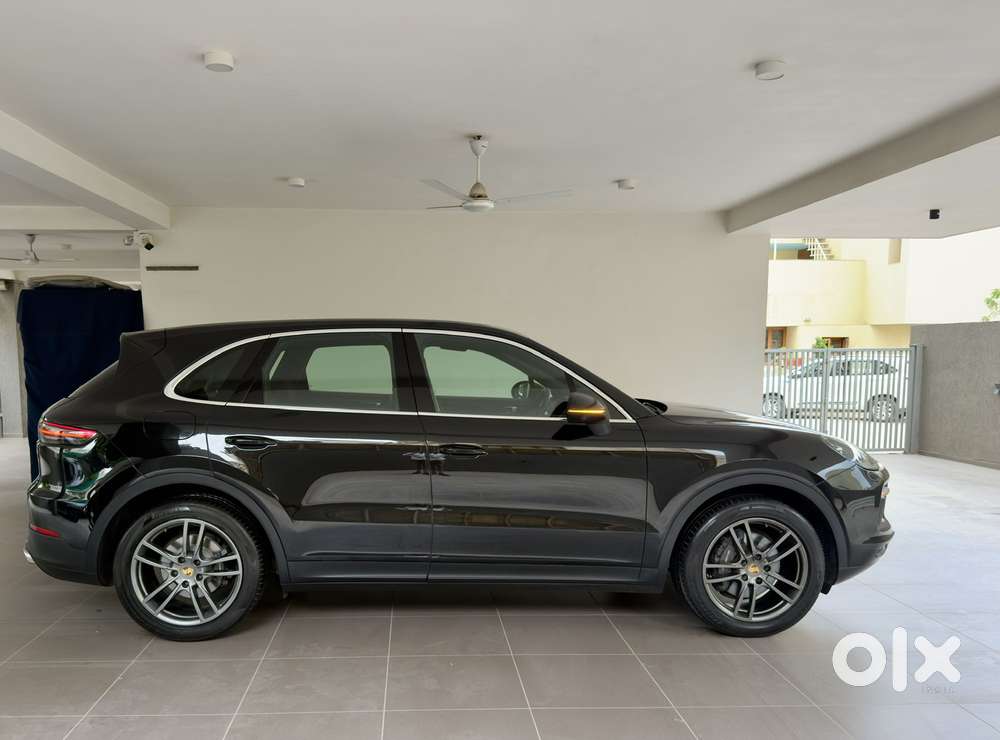 Porsche Cayenne Base, 2023, Petrol