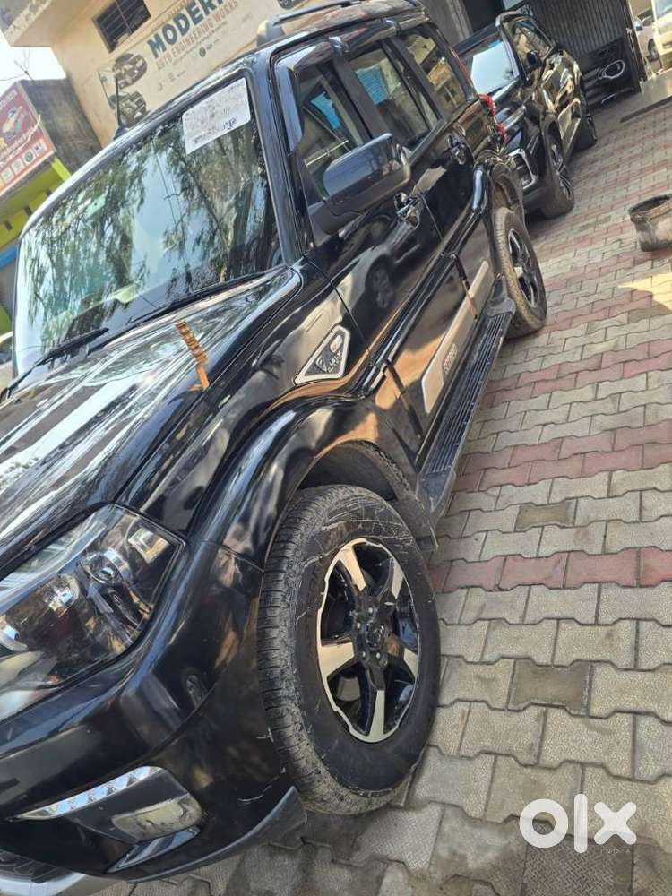 Mahindra Scorpio Classic 2.2 S 11 Mt 7 Cc, 2024, Diesel