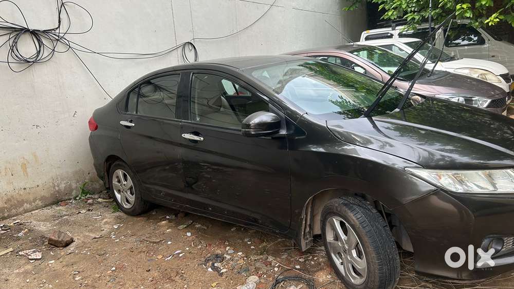 Honda City Dec 2015 Vmt. Petrol 2nd Owner Cng