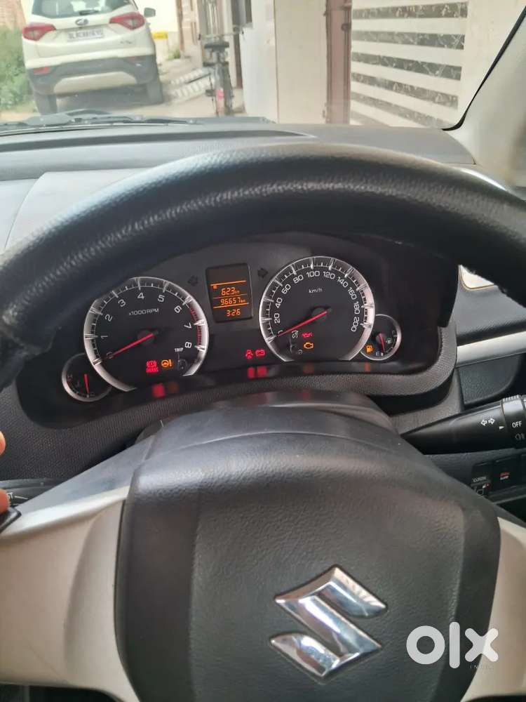 Maruti Suzuki Swift 2017 Cng & Hybrids 96250 Km Driven