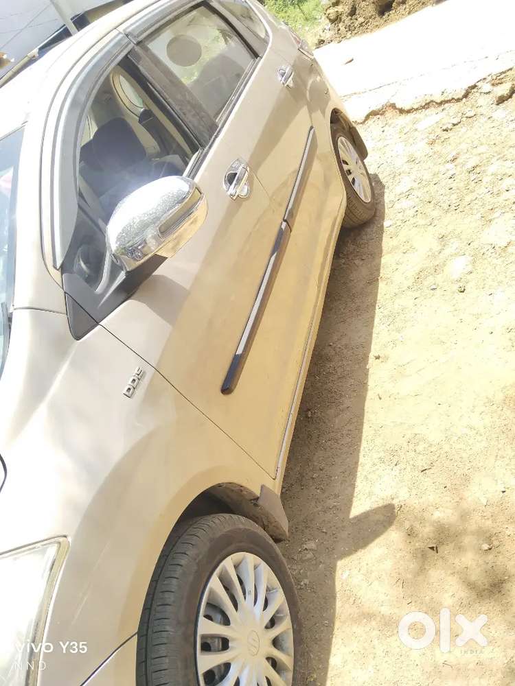 Maruti Suzuki Ertiga 2013