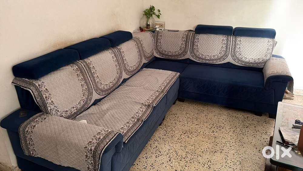 Sofa blue colour