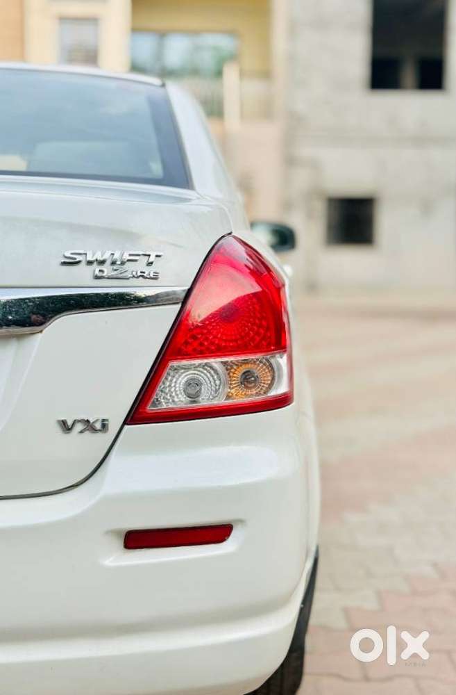 Maruti Suzuki Swift Dzire 1.2 Vxi Bsiv, 2009, Cng & Hybrids