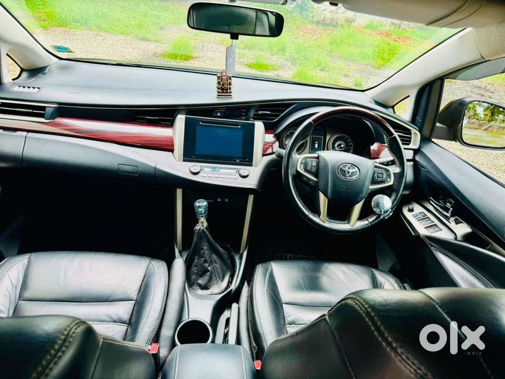 Toyota Innova Crysta 2.4 V, 2017, Diesel