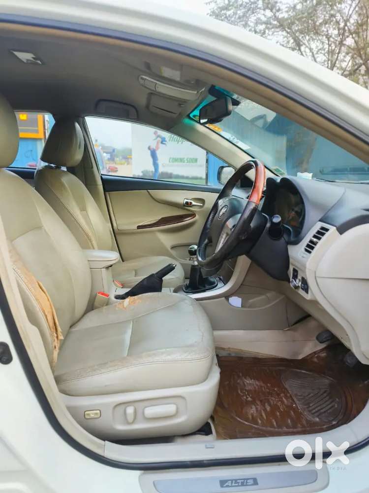 Toyota Corolla Altis 2013 Cng & Petrol Well Maintained Condition