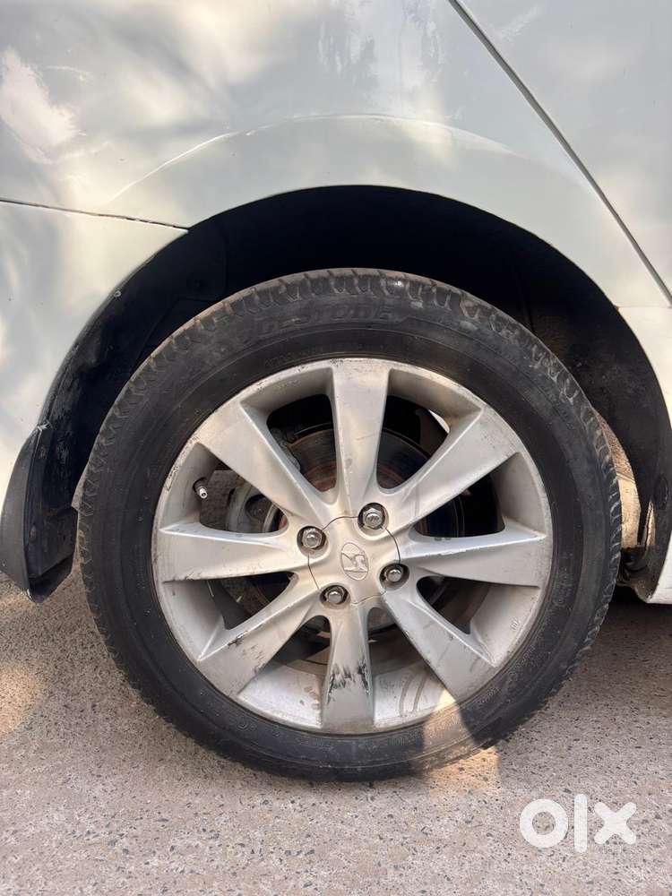 Hyundai Verna Fluidic 1.6 Vtvt Sx, 2012, Petrol