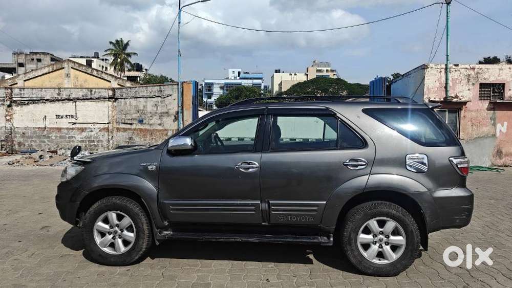 Toyota Fortuner 4x4 Mt 2.8 Diesel, 2011, Diesel