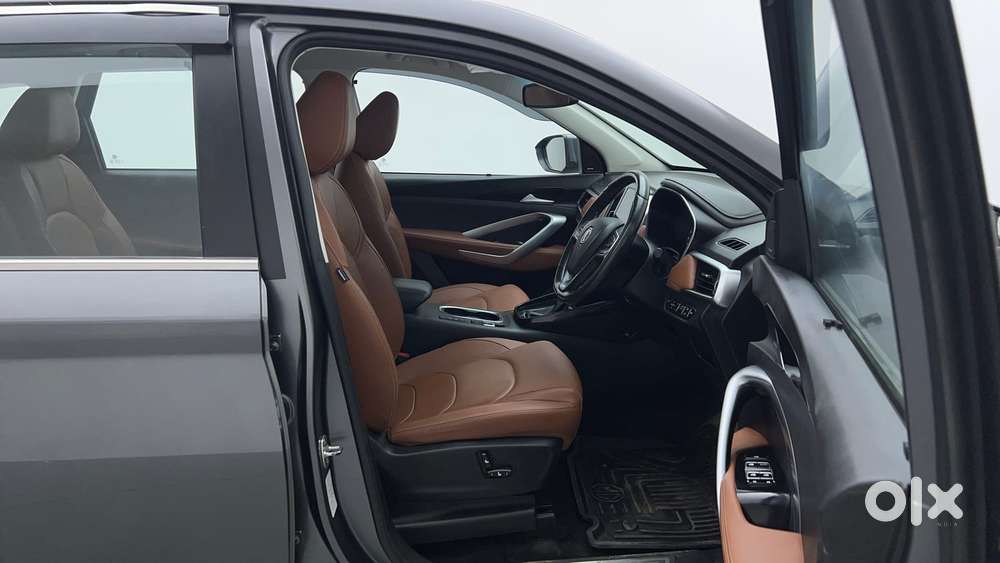 Mg Hector Plus 1.5 Sharp Turbo Cvt 6 Str, 2022, Petrol