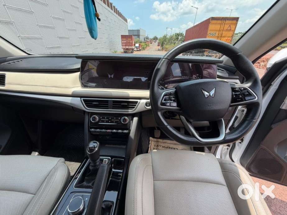 Mahindra Xuv700 2.2 Ax 7 Diesel Mt Str, 2022, Diesel