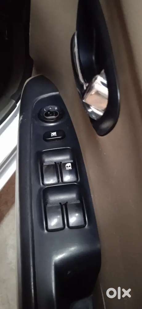 Hyundai I10 Asta 2011 Petrol Well Maintained