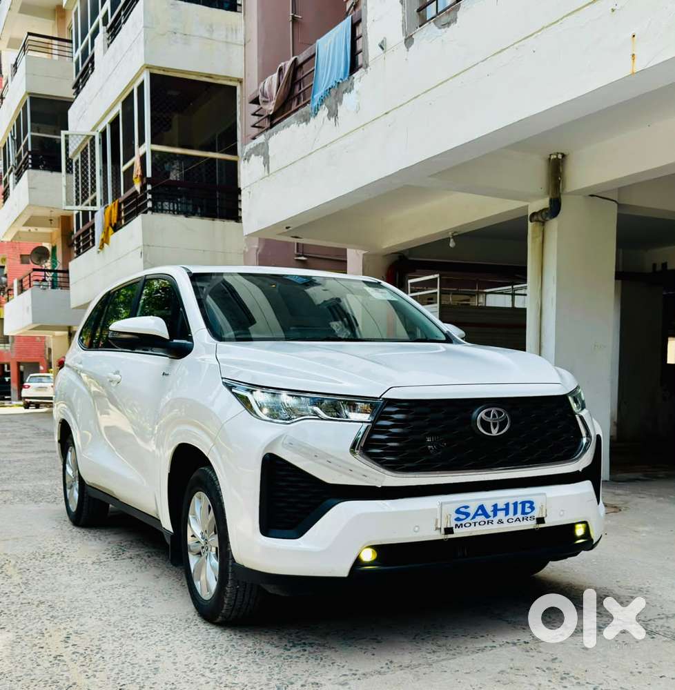 Toyota Innova Hycross 2.0 Vx (o) Hybrid 8 Str, 2026, Petrol