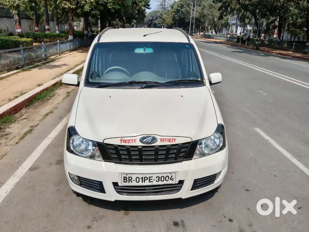 Mahindra Quanto C8 Top Model 2014