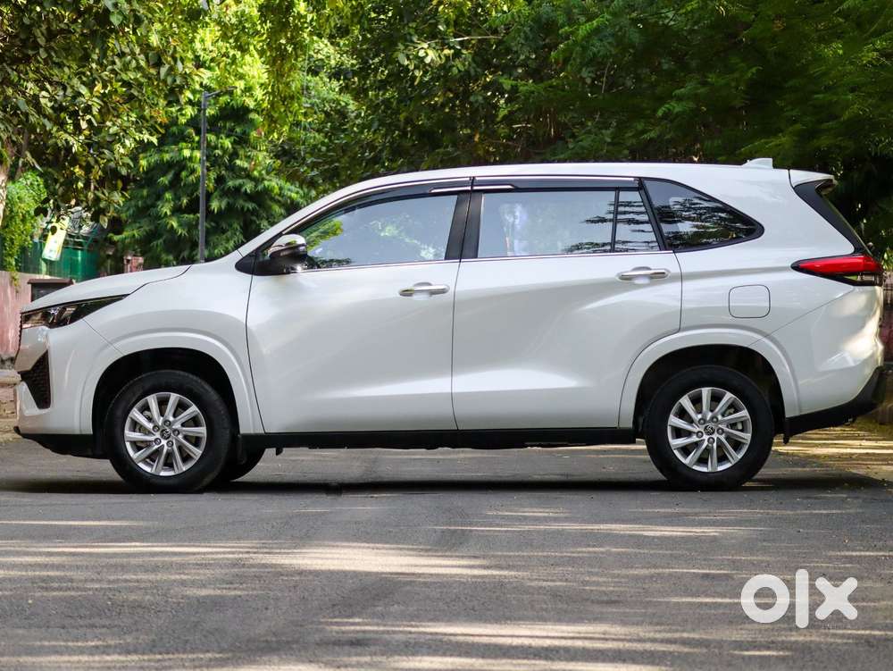 Toyota Innova Hycross 2.0 Gx 7 Str, 2026, Petrol