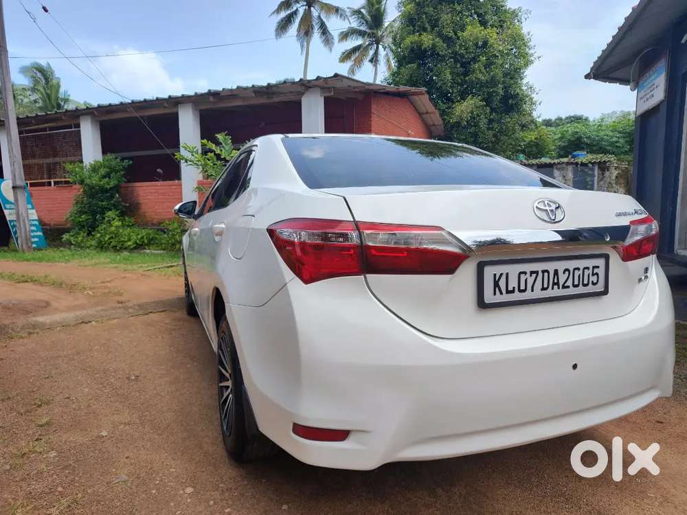 Toyota Corolla Altis 2015 Diesel 89000 Km Driven