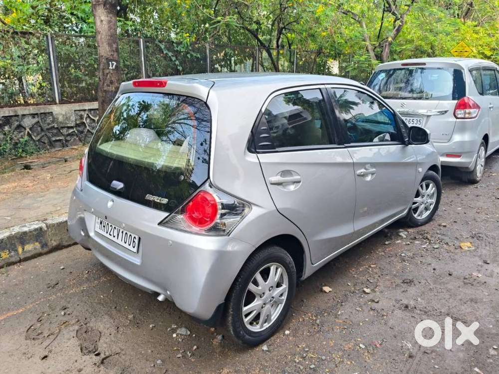 Honda Brio V Automatic, 2012, Petrol