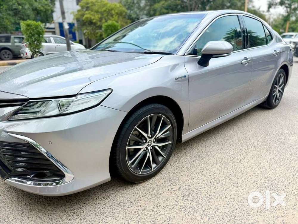 Toyota Camry Hybrid, 2022, Petrol