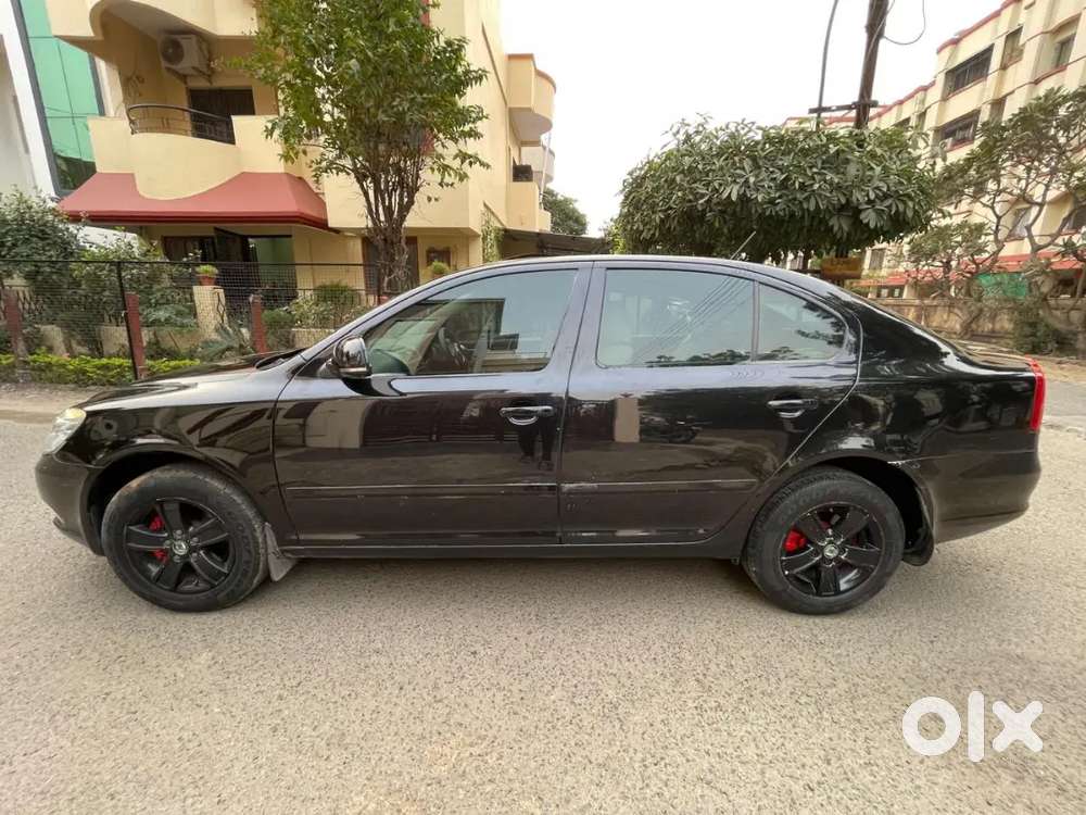 Skoda Laura 2011 Petrol Well Maintained