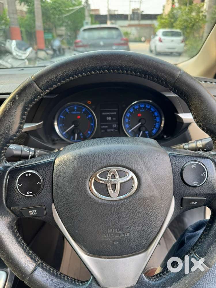 Toyota Corolla Altis 2016 Car