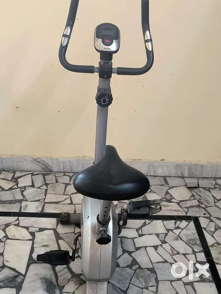 Fox Ener Upright Stationary Workout Cycle for Home Gym