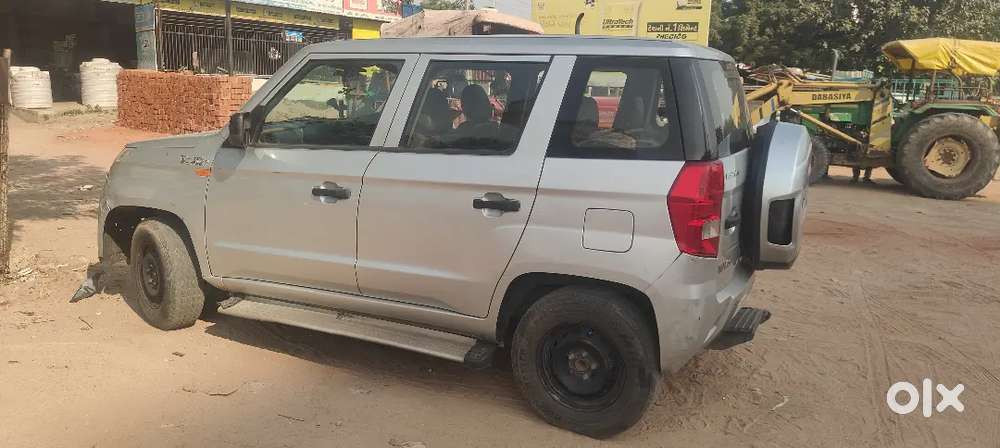 Mahindra Tuv 300 2018 Diesel Car Urjant Sell