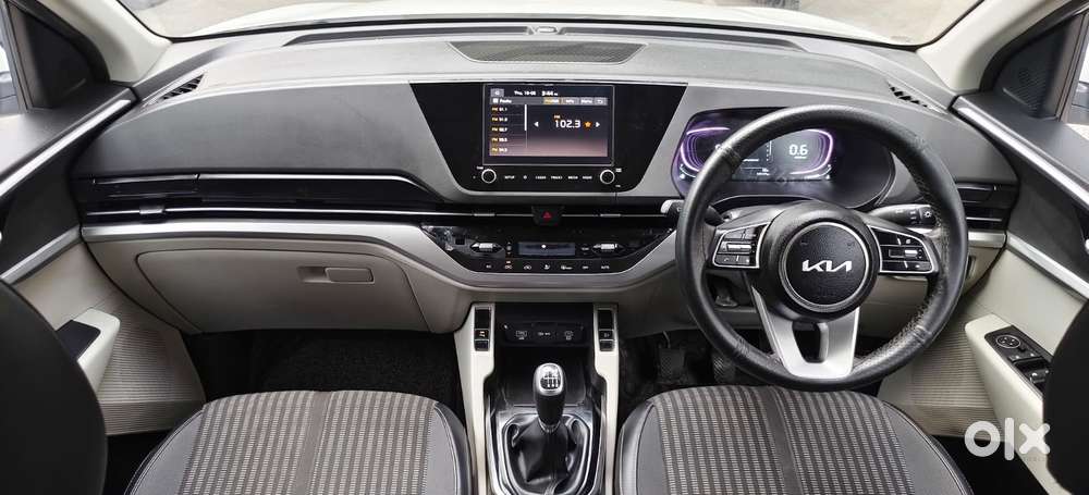 Kia Carens 1.5 Prestige 7 Str, 2025, Petrol
