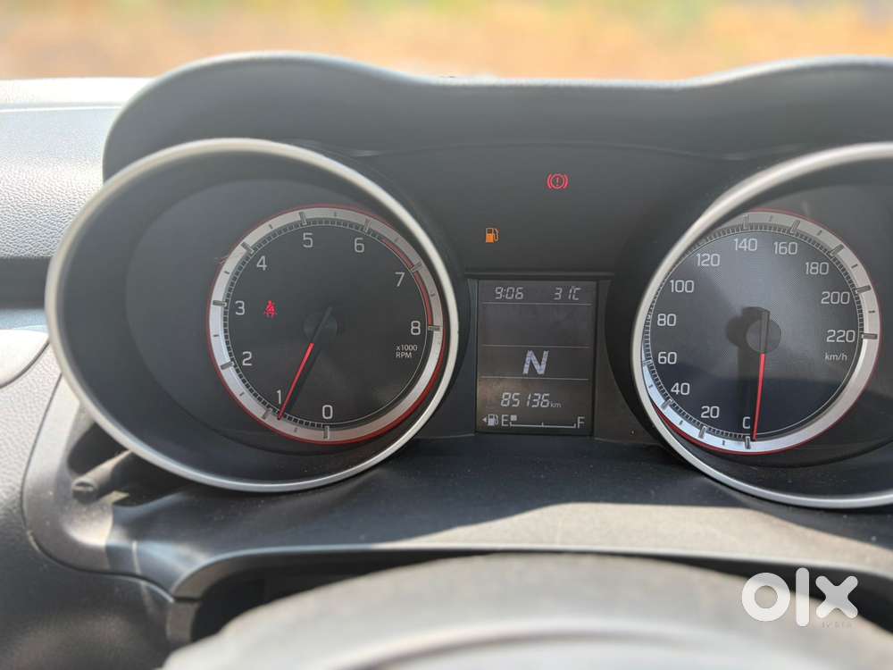 Maruti Suzuki Swift Amt Zxi, 2019, Petrol