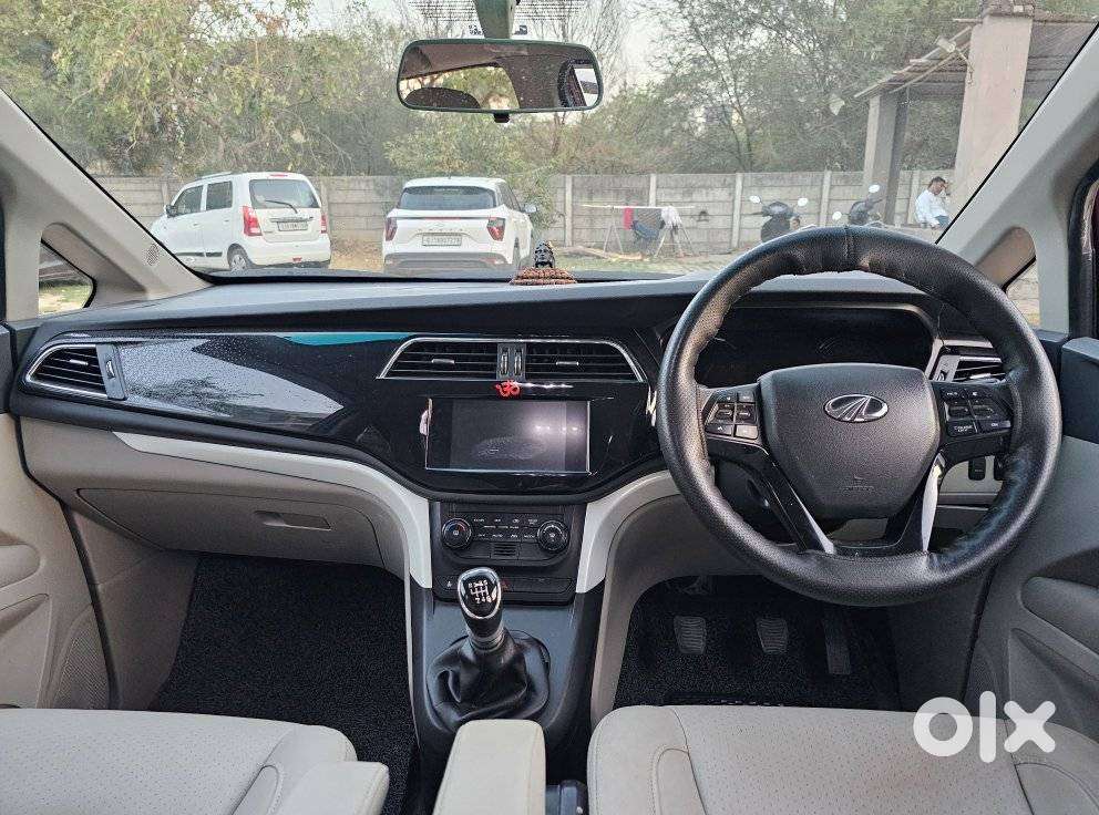 Mahindra Marazzo M8 8str, 2018, Diesel