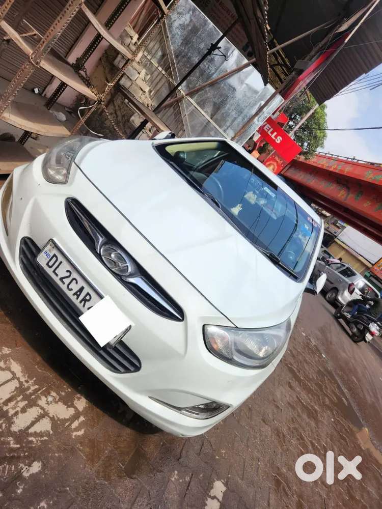 Hyundai Verna 2013 Petrol 110000 Km Driven