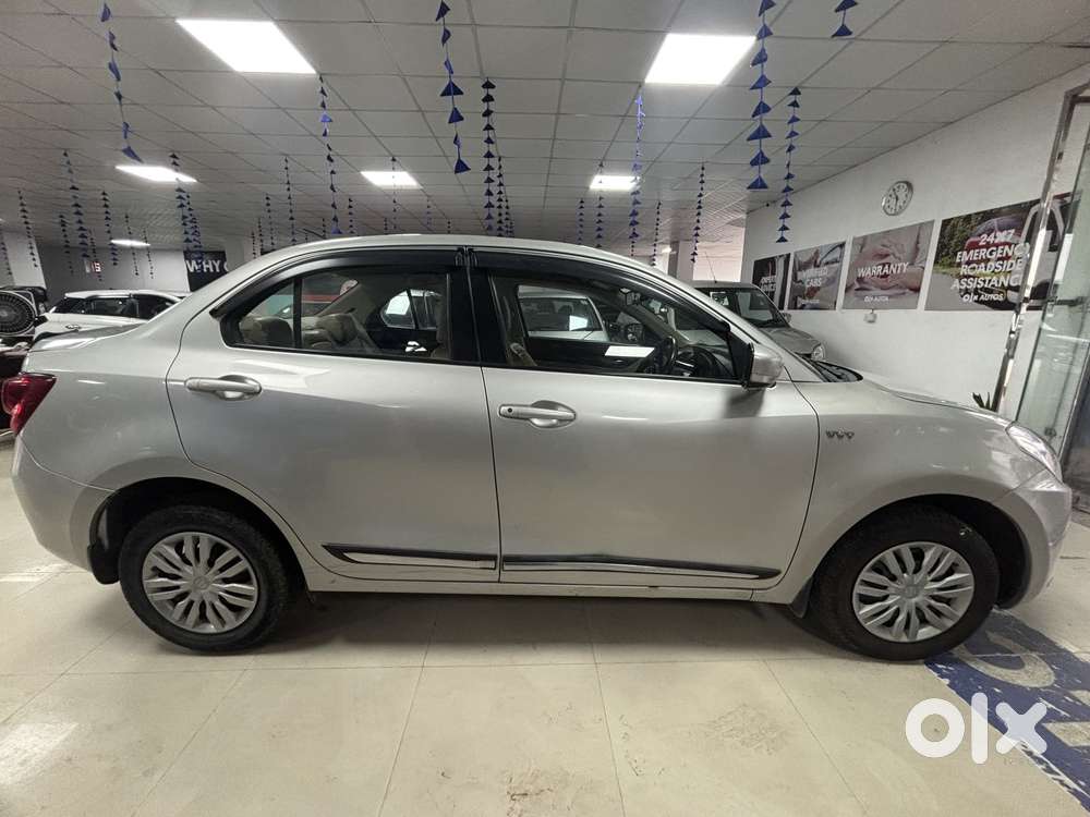 Maruti Suzuki Swift Dzire Vxi Optional, 2018, Petrol