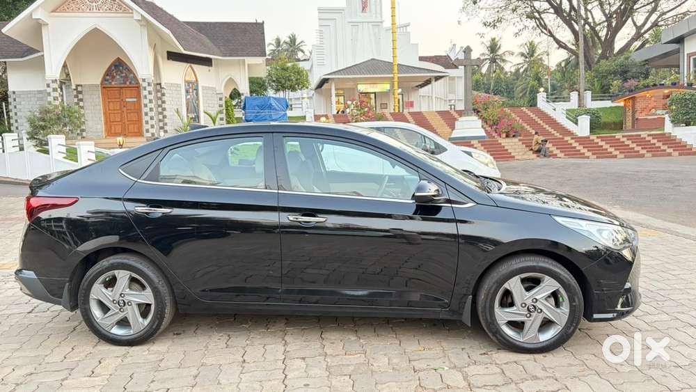 Hyundai Verna 2022 Petrol Well Maintained