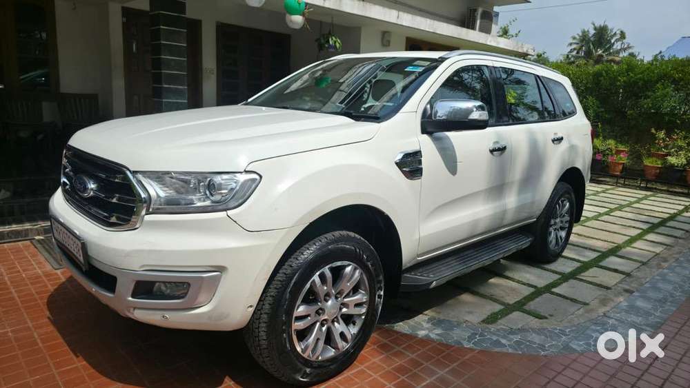 Hr 26 Company Record Ford Endeavour 2017 Titanium 3.2