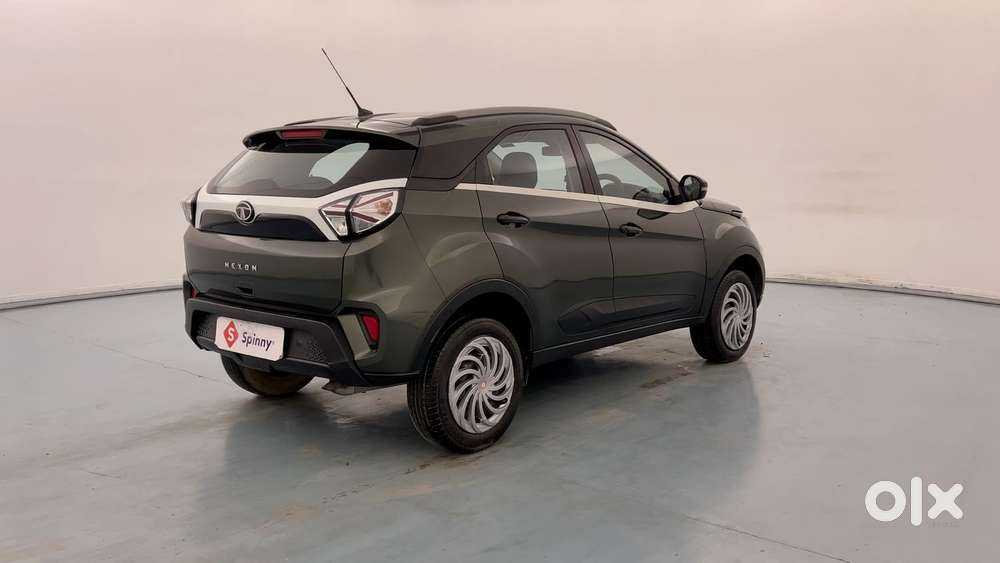 Tata Nexon 1.2 Revotron Xm (s), 2022, Petrol