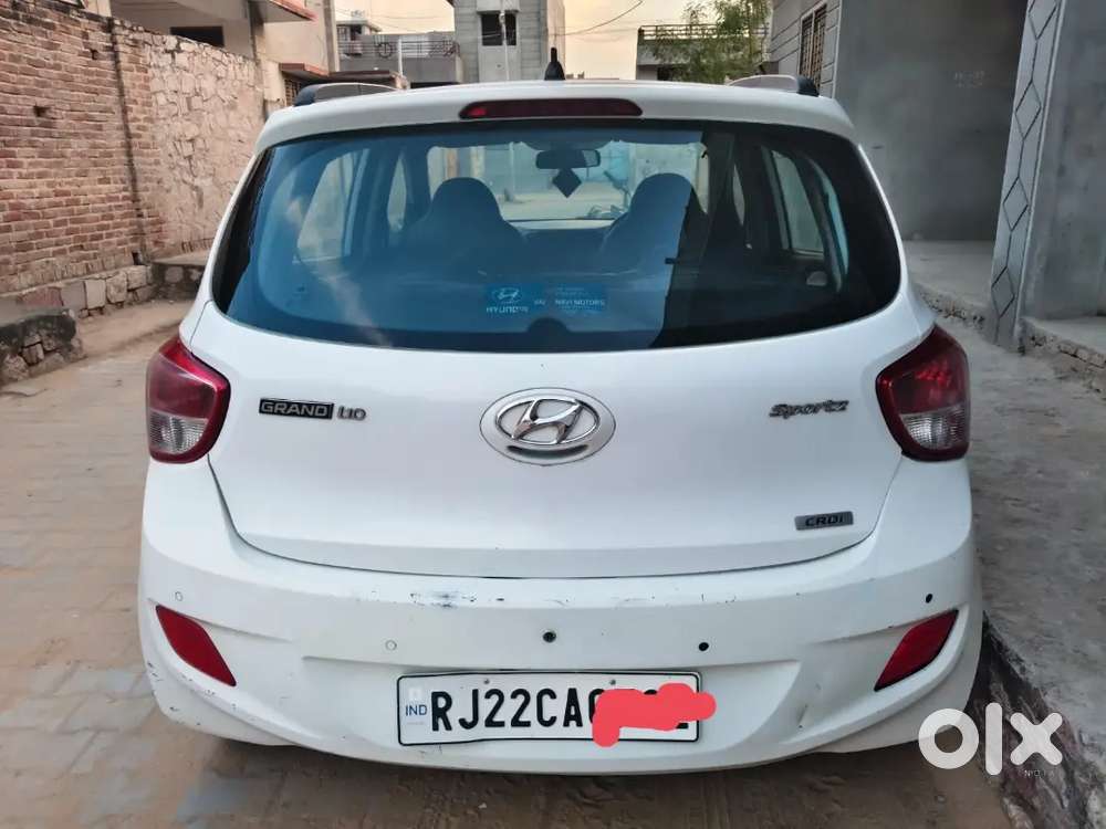 Hyundai Grand I10 December 2013 Diesel Well Maintained