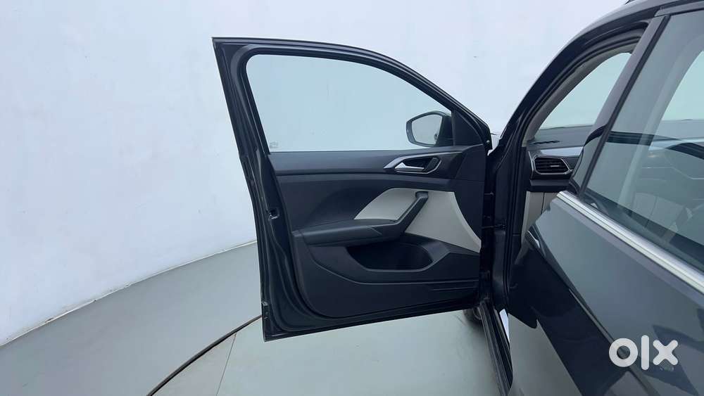 Volkswagen Taigun Topline 1.0 Tsi At (electric Seats), 2022, Petrol