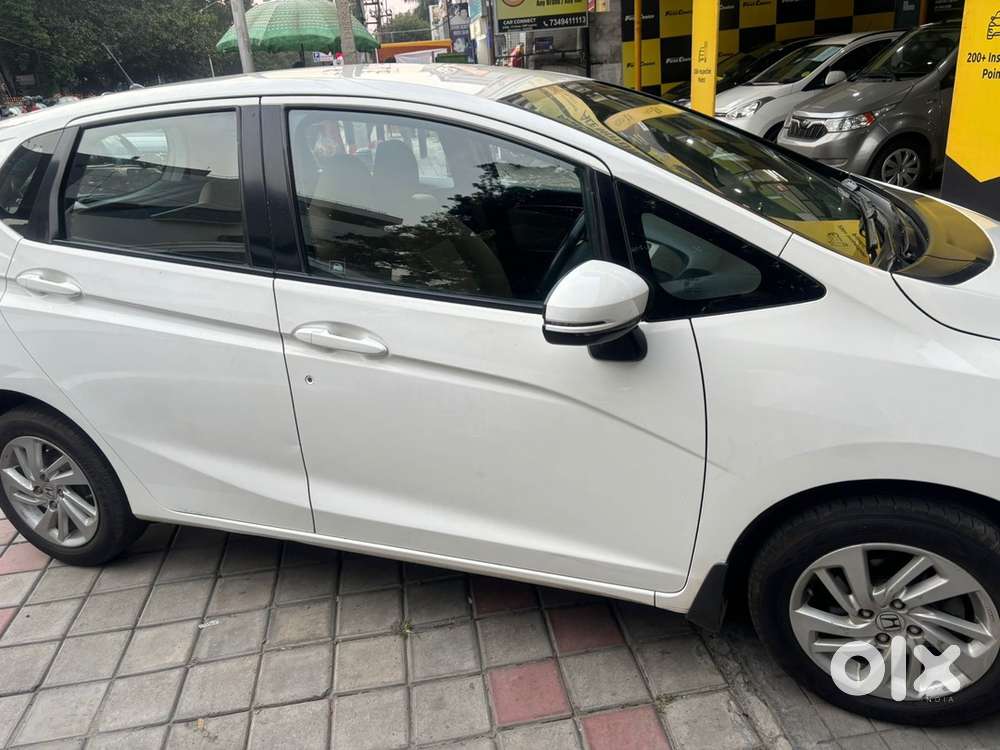 Honda Jazz 2015 Petrol 41000 Km Driven Fully Automatic