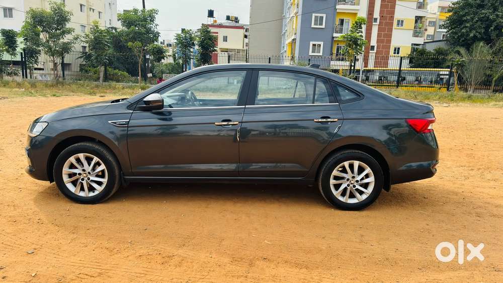 Skoda Slavia 1.0 Ambition Tsi, 2022, Petrol