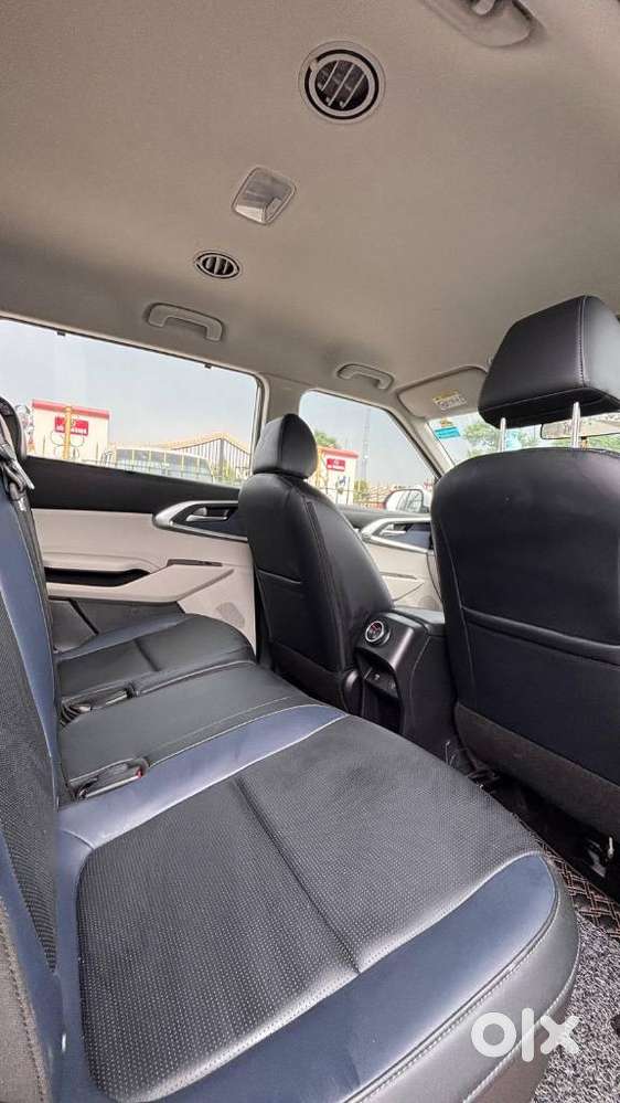 Kia Carens Clavis, 2024, Petrol