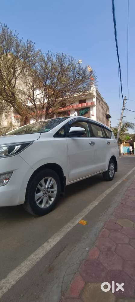Toyota Innova Crysta 2.4 G Mt 8s, 2018, Diesel